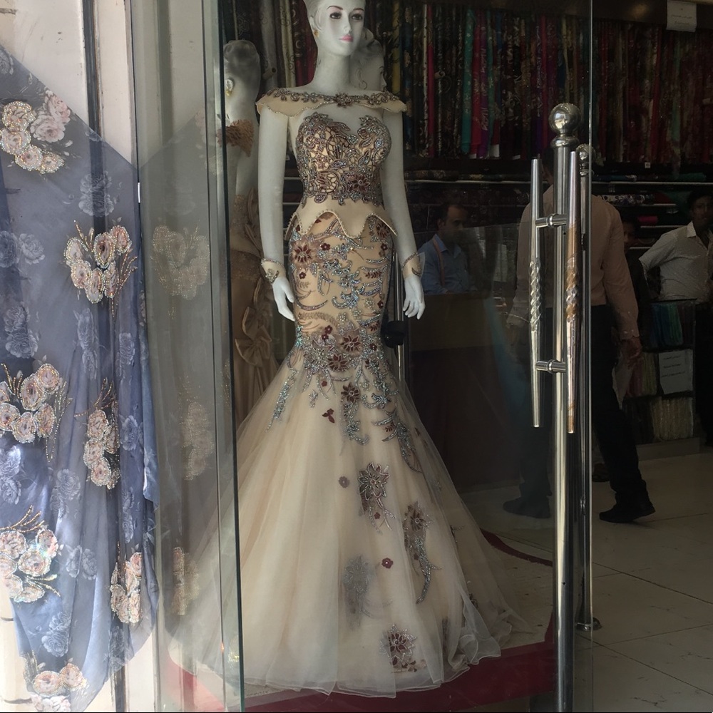 Wedding/ party/ royalty dress